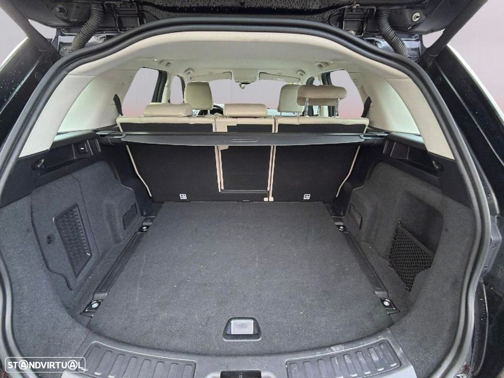 Land Rover Discovery Sport - 13