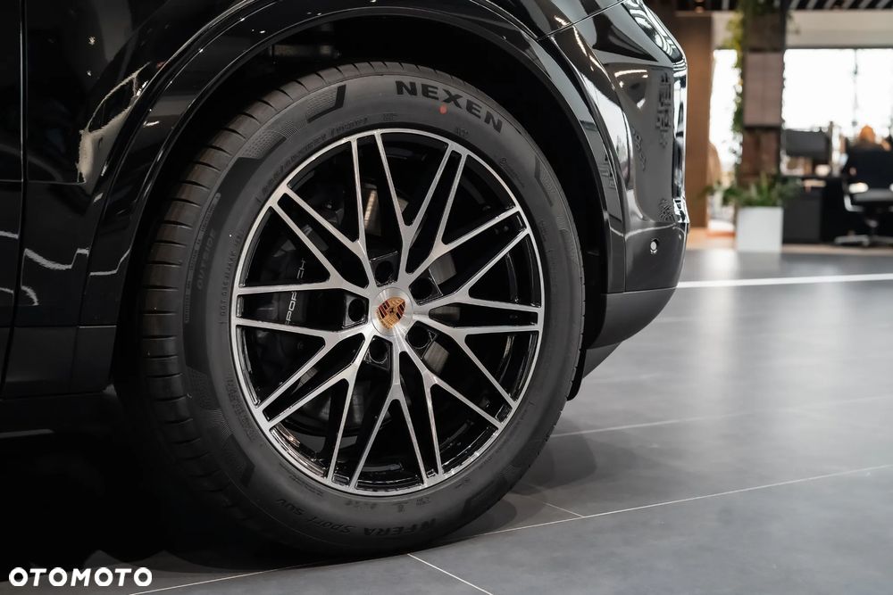 Porsche Cayenne E-Hybrid PHEV - 11