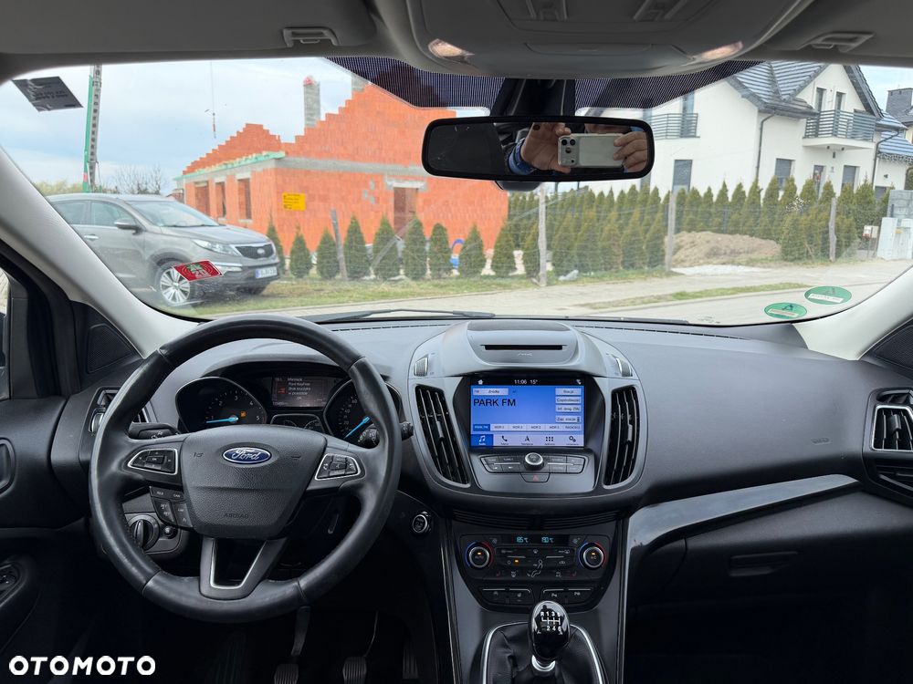 Ford Kuga 2.0 TDCi 4x2 Titanium - 19