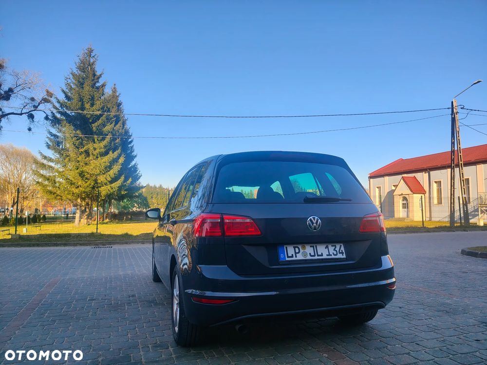 Volkswagen Golf Sportsvan - 24