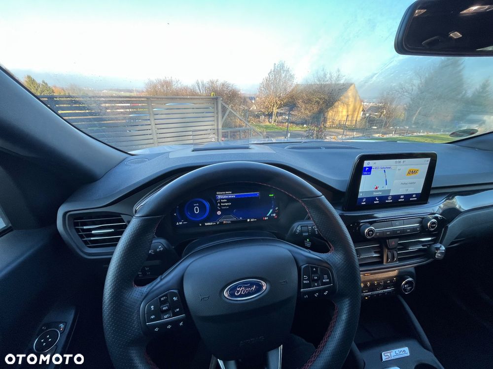 Ford Kuga 2.5 Duratec FHEV 4x4 ST-LINE - 3