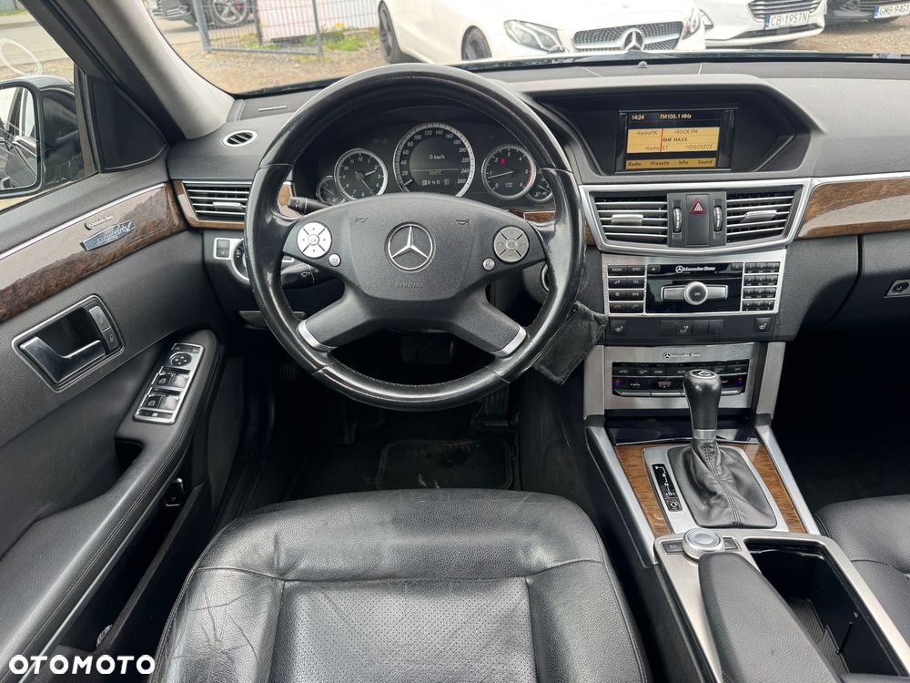 Mercedes-Benz Klasa E 200 CDI DPF BlueEFFICIENCY Automatik - 29