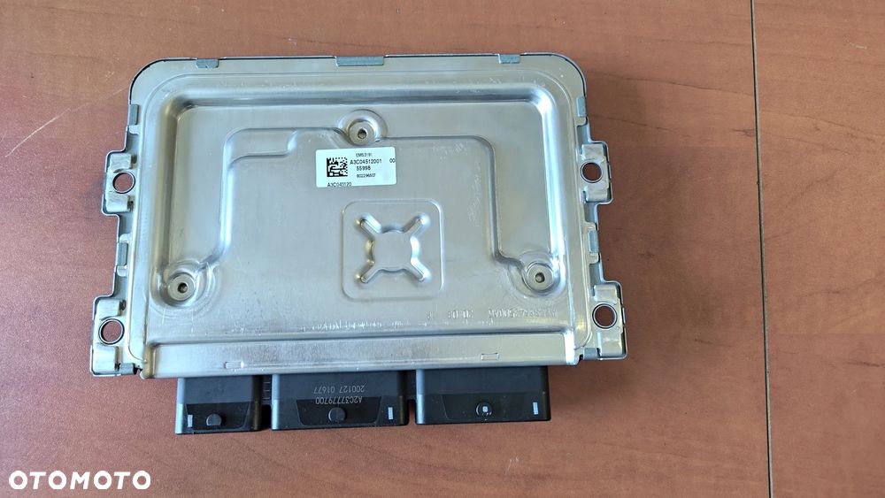 Sterownik komputer silnika Renault 237A00032R A3C0481530001 - 3