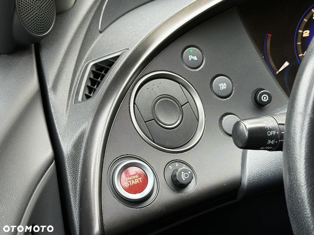 Honda Civic 1.4 i-VTEC Sport - 22