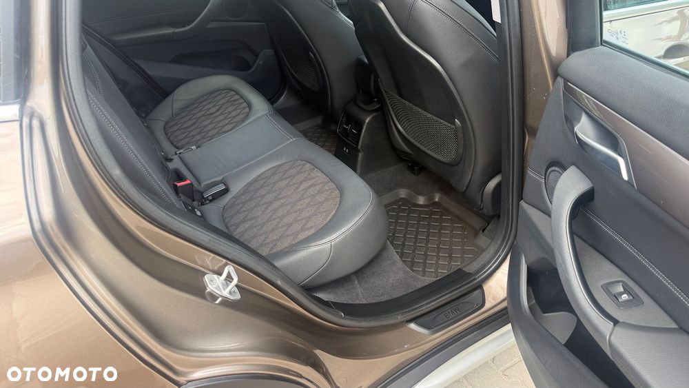 BMW X1 sDrive18i Business Edition - 16