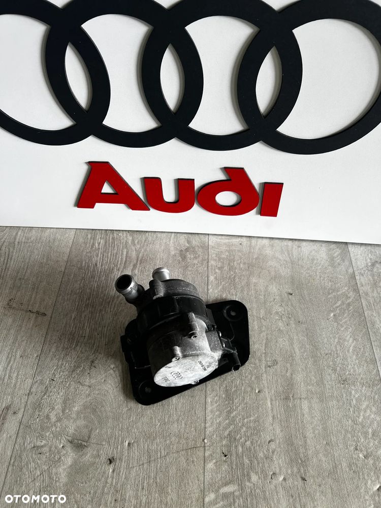 AUDI A4 A5 Q5 DODATKOWA POMPA WODY 4H0965567A  4H0965569A - 1