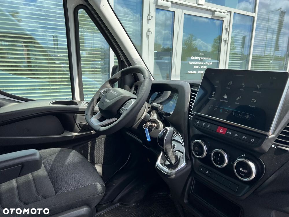 Iveco W CENIE PRZEGLĄDY EKSPOATACYJNE 4 LATA lub 300 000 km !!! - 23