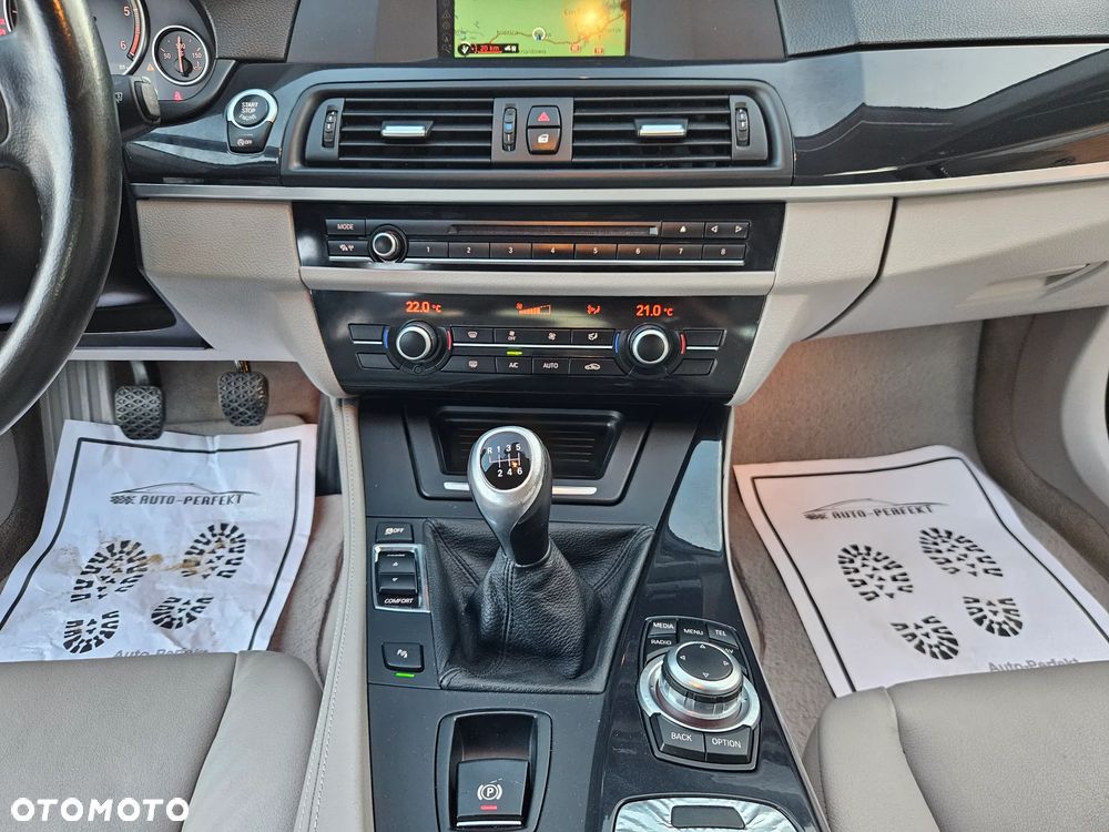 BMW Seria 5 520d Edition Fleet Exclusive - 17