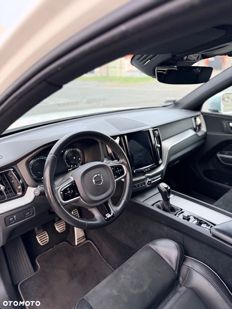 Volvo XC 60 D3 R-Design - 35