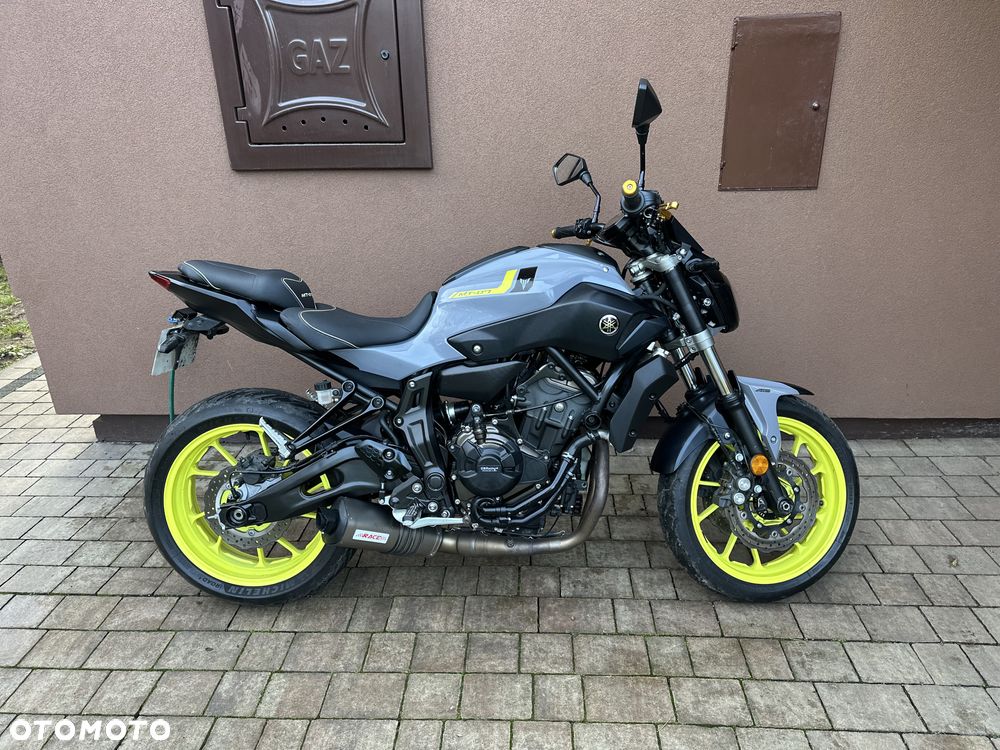 Yamaha MT - 20