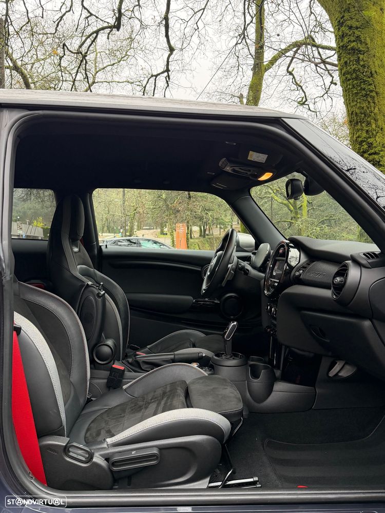 MINI 3 Portas John Cooper Works GP - 4