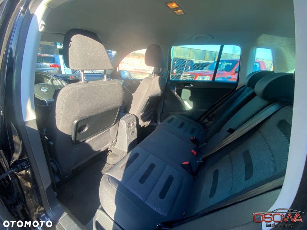 Volkswagen Tiguan - 30