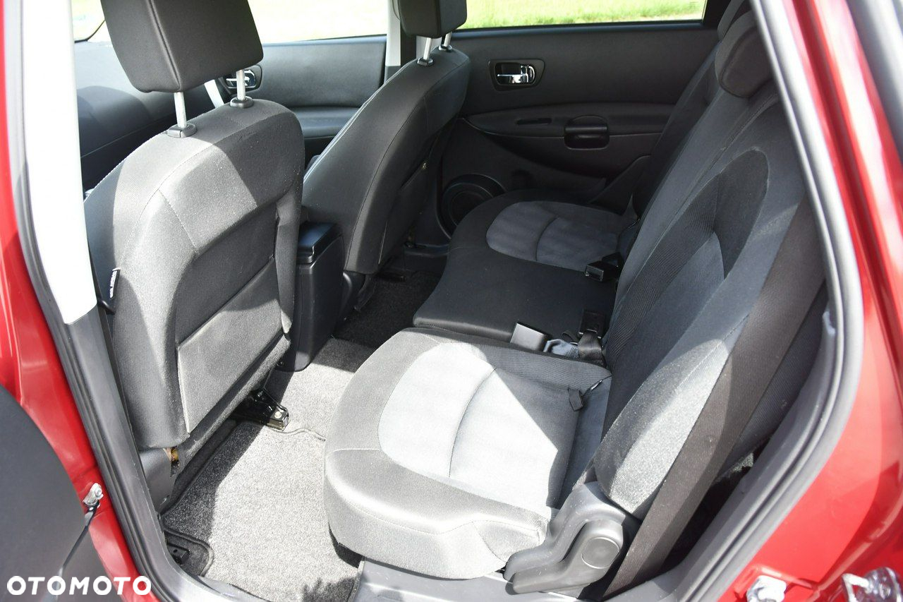 Nissan Qashqai+2 - 17