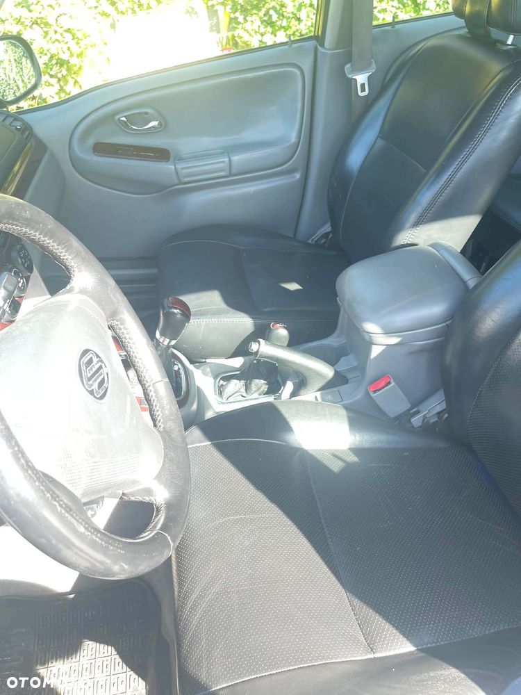 Suzuki Vitara - 20