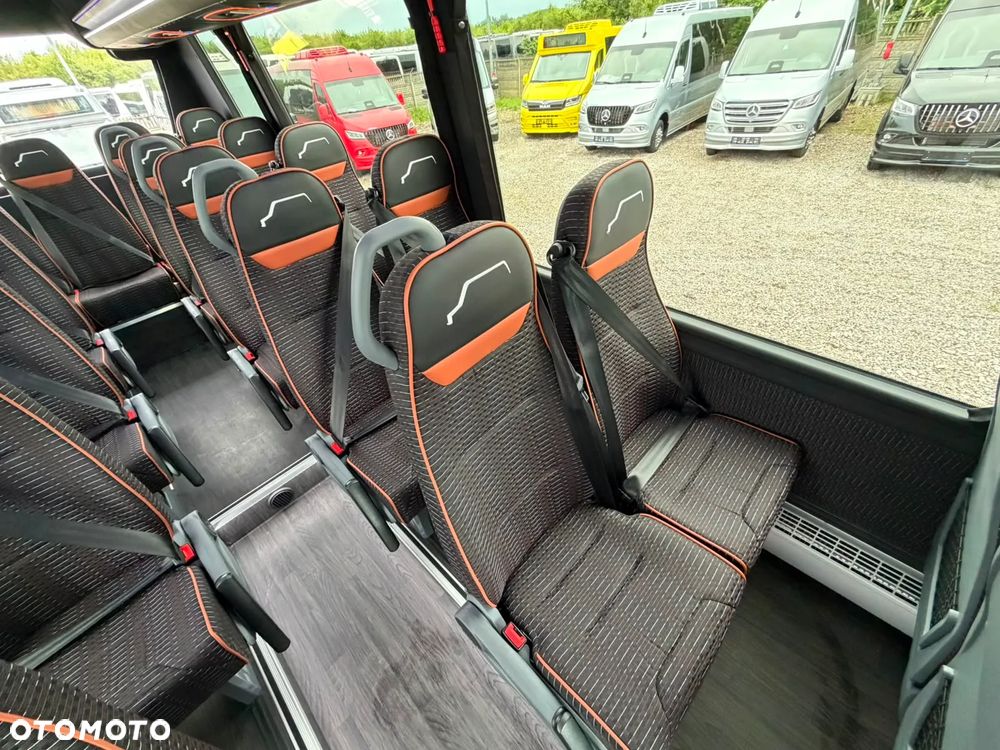 Mercedes-Benz Sprinter 519 - 27
