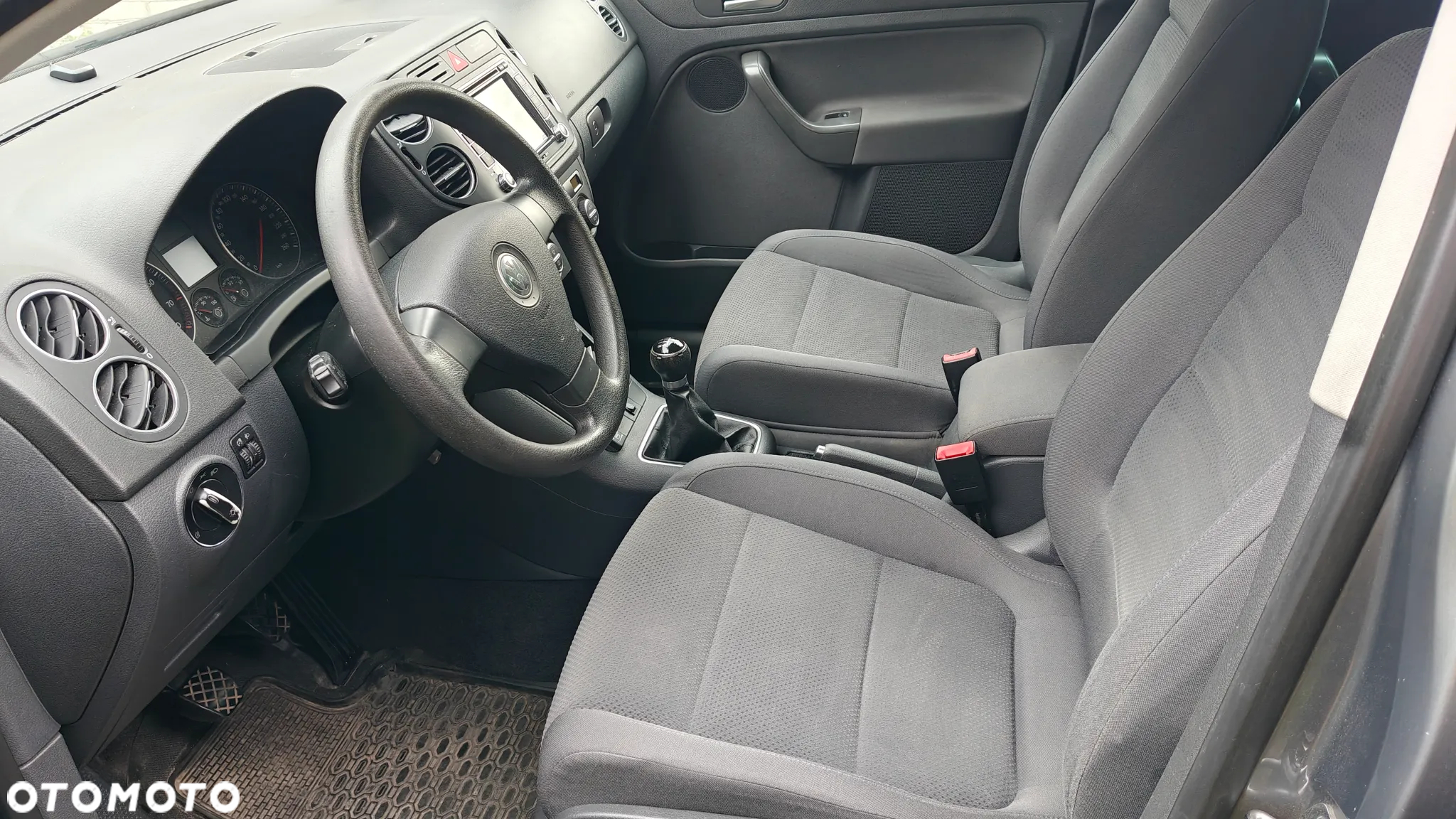 Volkswagen Golf Plus - 17