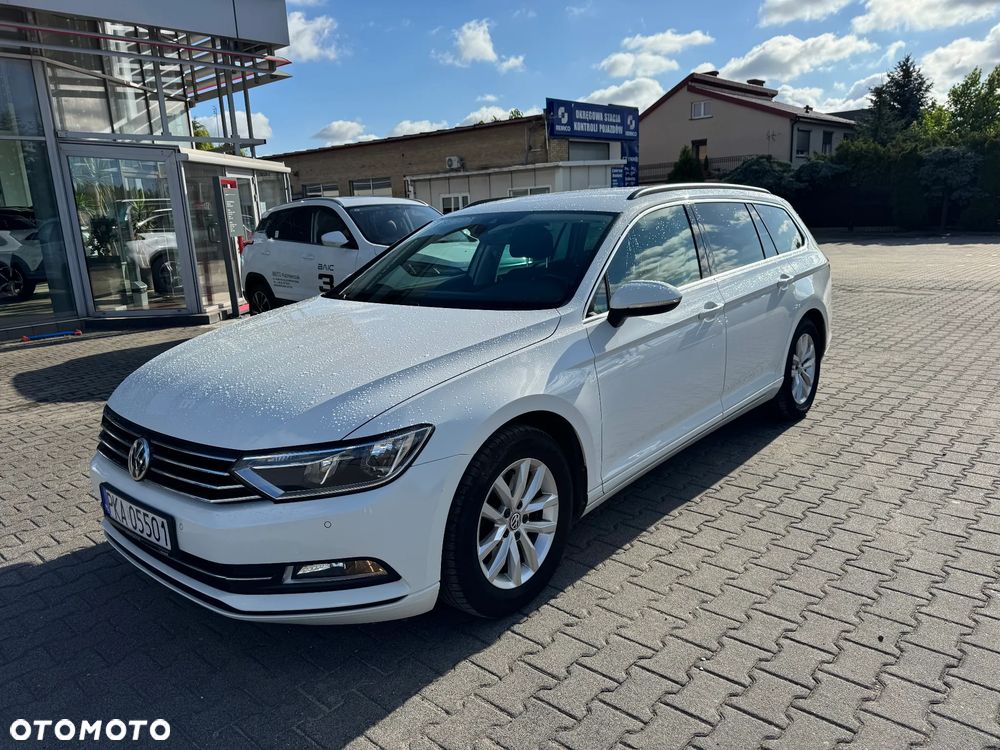 Volkswagen Passat 1.5 TSI OPF DSG Comfortline - 2