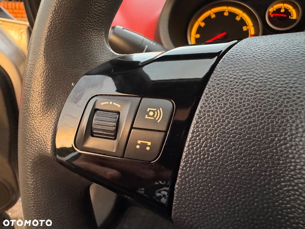 Opel Corsa 1.2 16V Cosmo - 16