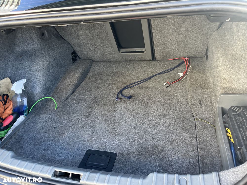 BMW Seria 3 320d - 10