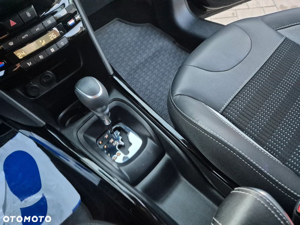 Peugeot 2008 PureTech 110 GPF Stop&Start EAT6 Allure - 16