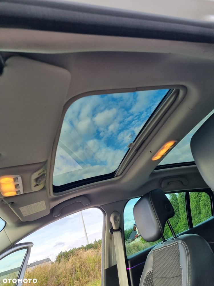 Renault Megane 1.6 dCi Energy Bose Edition - 28