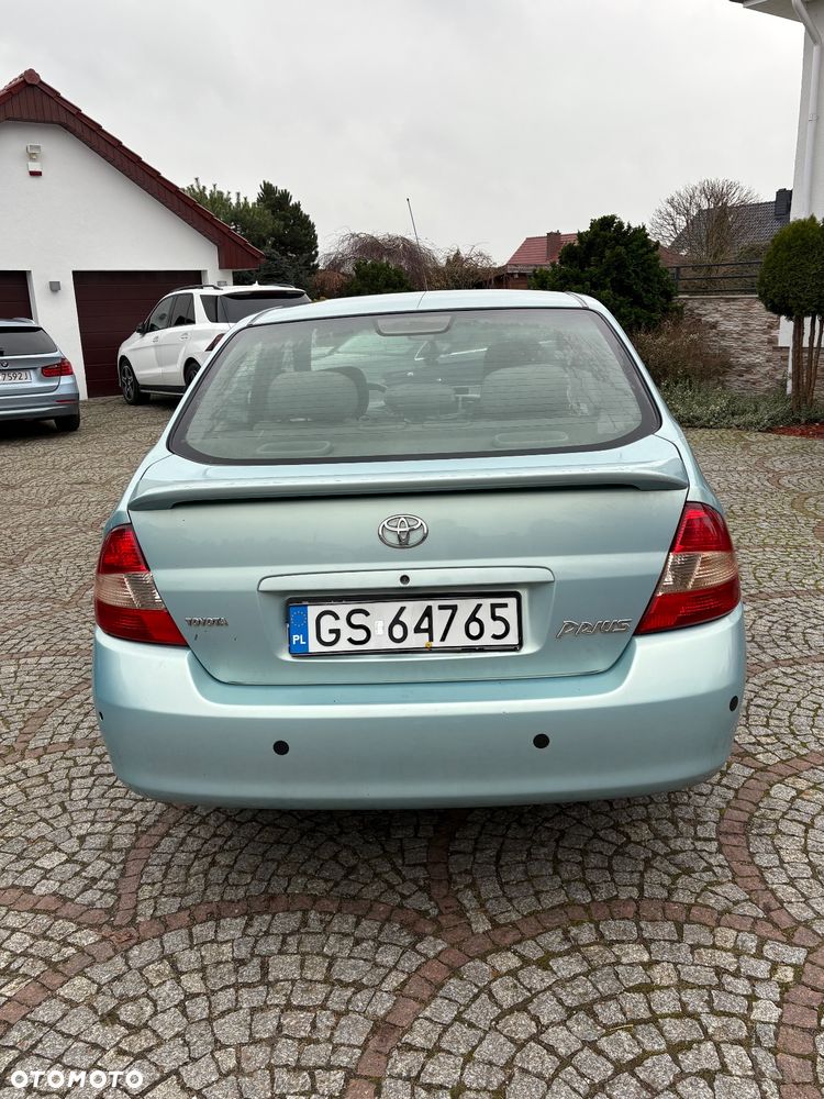Toyota Prius 1.5 VVT-i Sol - 8