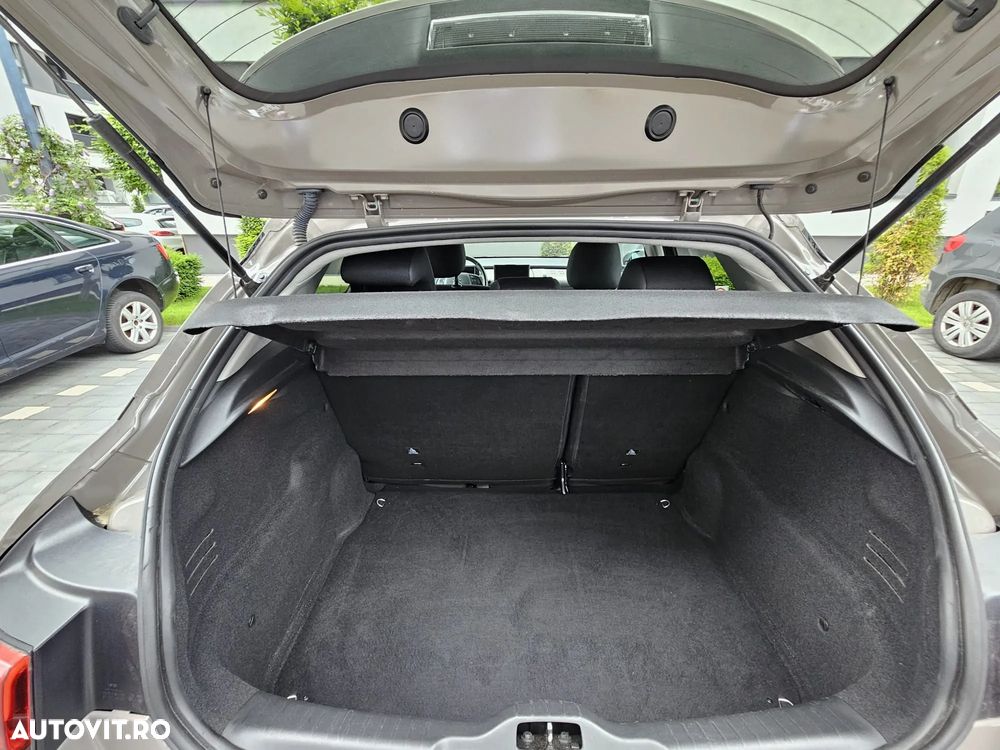 Citroën C4 Cactus 1.2 PureTech S&S EAT6 Shine - 11