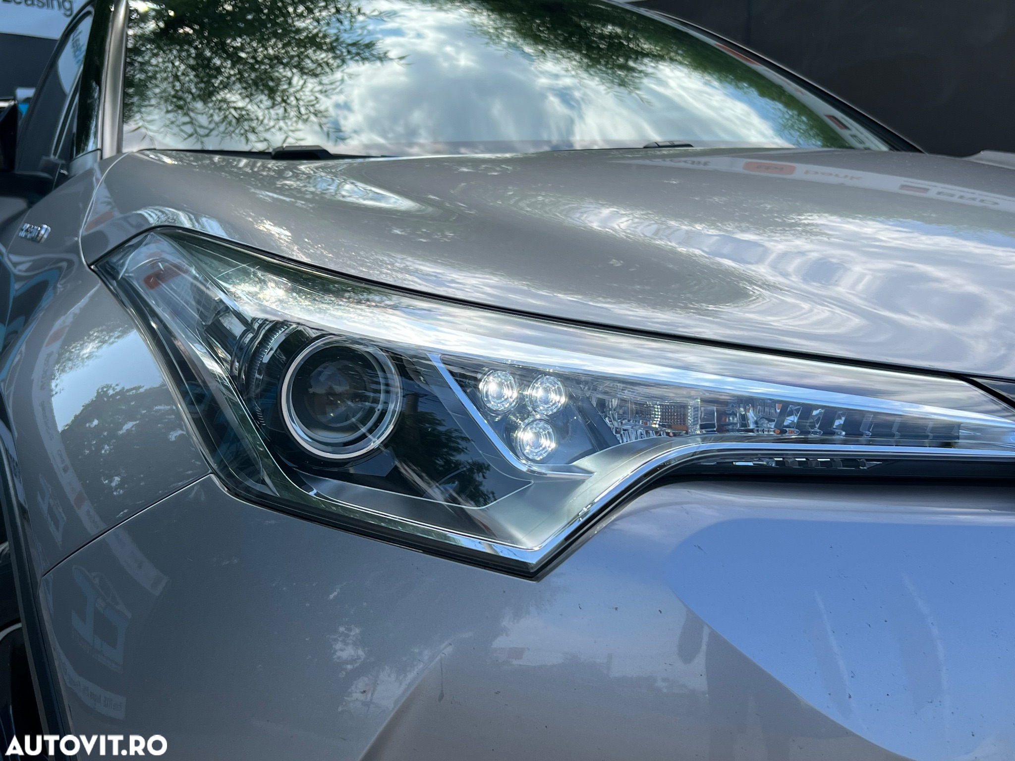 Toyota C-HR 1.8 HSD 122 CP 4x2 CVT C-ult Style bi-tone - 27