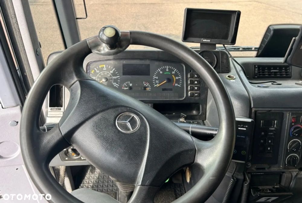 Mercedes-Benz Econic - 13