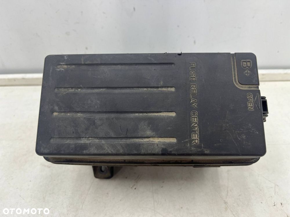 Skrzynka bezpieczników Chevrolet Nubira III J200 05-12r. 2.0 cdti - 5