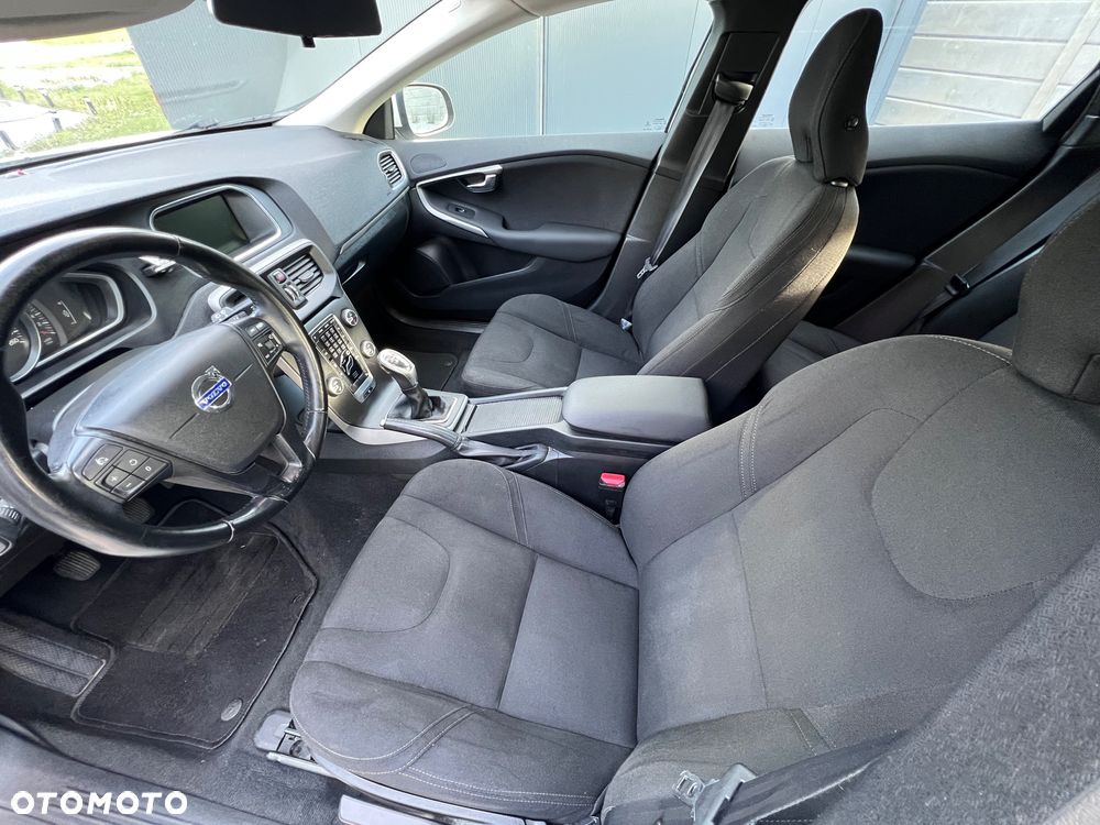 Volvo V40 T2 - 14