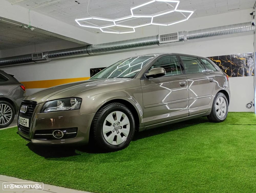 Audi A3 Sportback 1.6 TDI Sport - 4