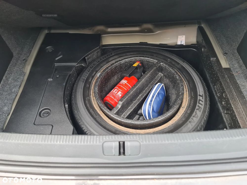 Volkswagen Passat 2.0 TDI DPF R-Line Edition - 12