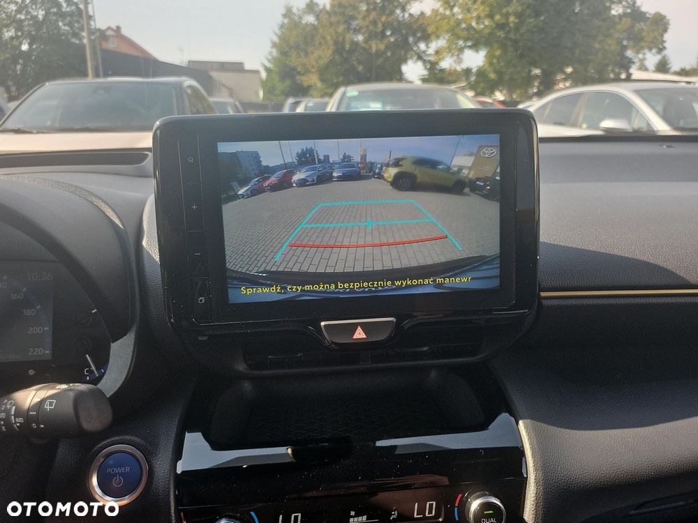 Toyota Yaris Cross Hybrid 1.5 Adventure - 24
