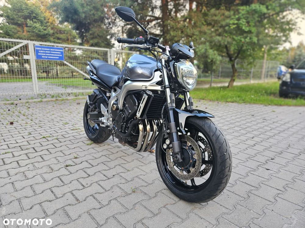 Yamaha FZ6 - 2