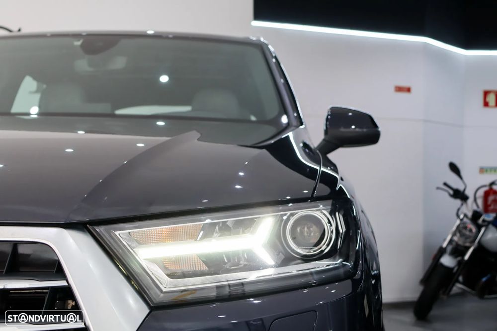 Audi Q7 3.0 TDI quattro S-line Tiptronic 7L - 10