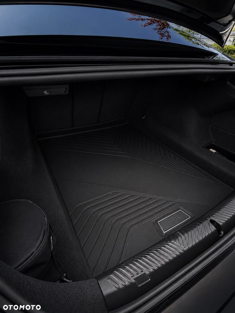 BMW Seria 5 540d xDrive mHEV M Sport - 11
