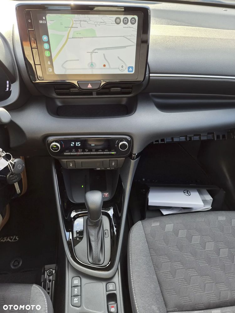 Toyota Yaris Hybrid 1.5 Style - 13