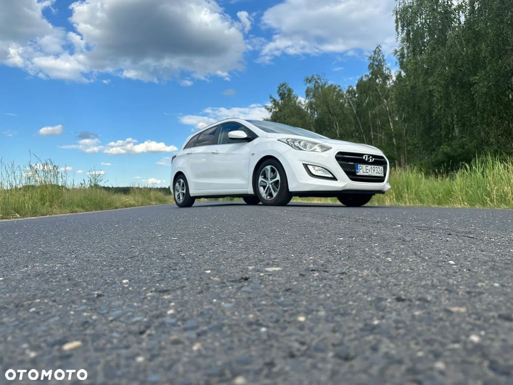 Hyundai i30 1.4 Premiere Comfort - 20