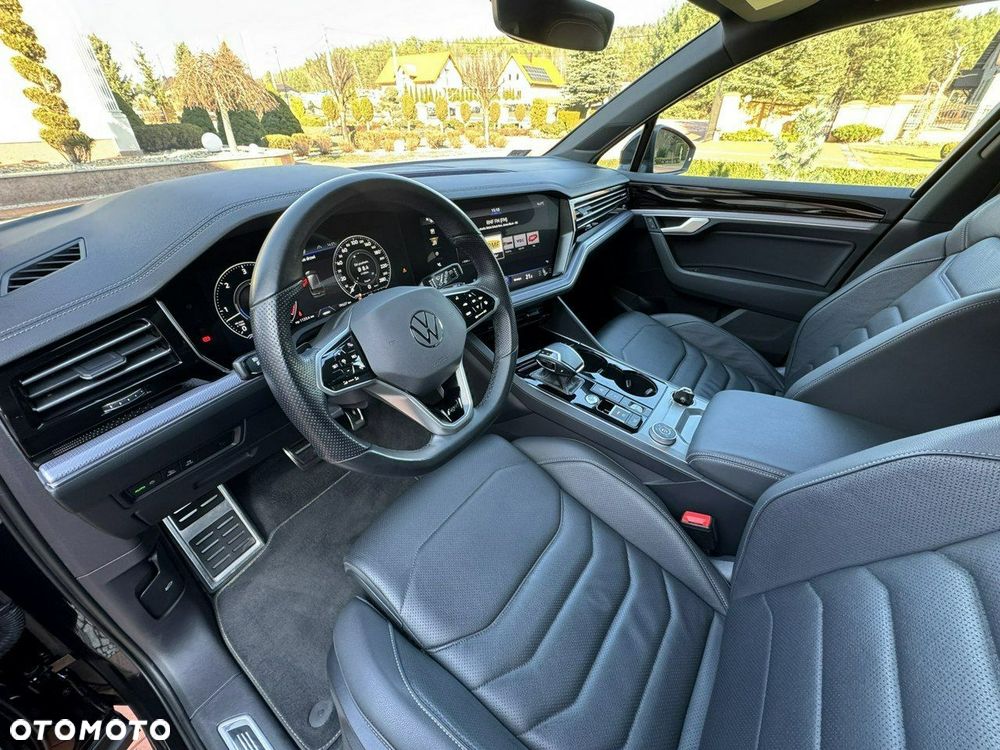 Volkswagen Touareg - 23