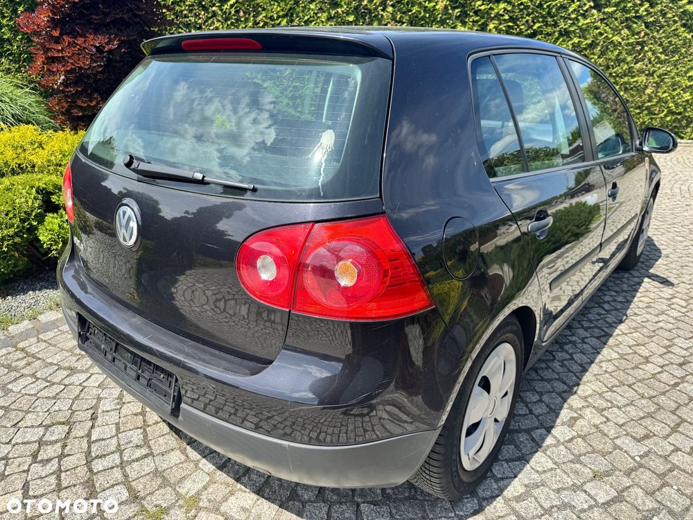 Volkswagen Golf - 10