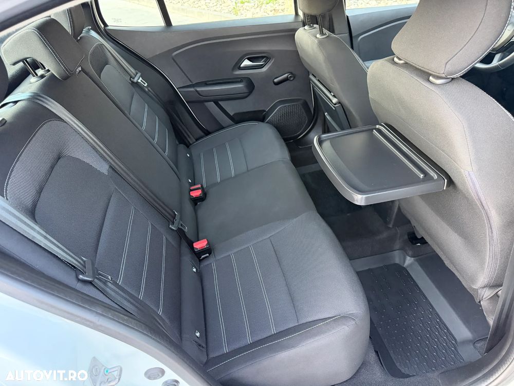 Dacia Logan TCe 90 MT6 Expression - 11