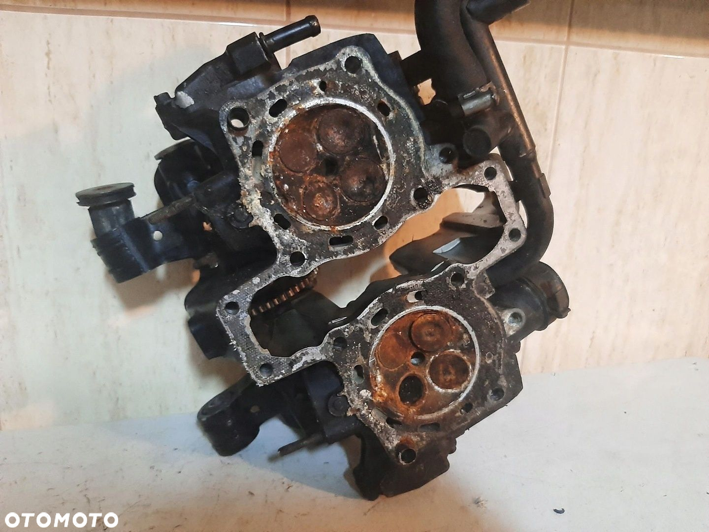 GŁOWICA CYLINDRA HONDA VF 700 MAGNA - 11