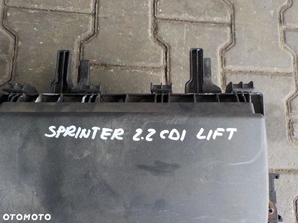 SPRINTER 906 LIFT OBUDOWA FILTRA POWIETRZA - 3