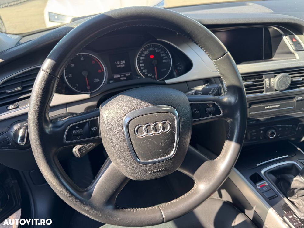 Audi A4 2.0 TDI e DPF Ambiente - 28