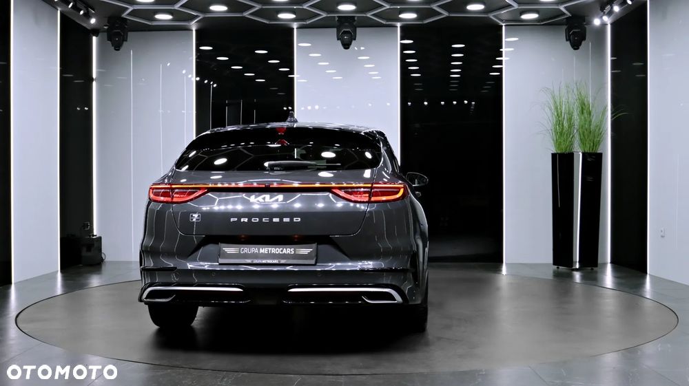 Kia ProCeed - 8