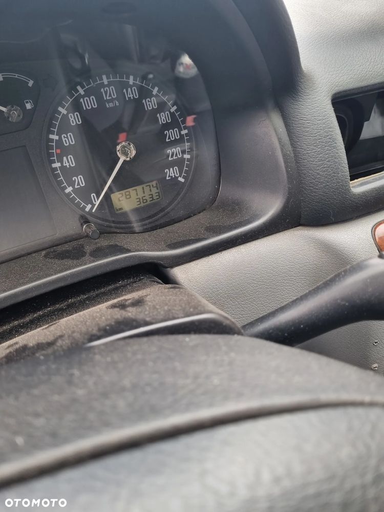 Skoda octavia 1 lift kombi 4x4 2.0 8v 115KM AZH skrzynia ERW / KS lakier 8180 na części - 6
