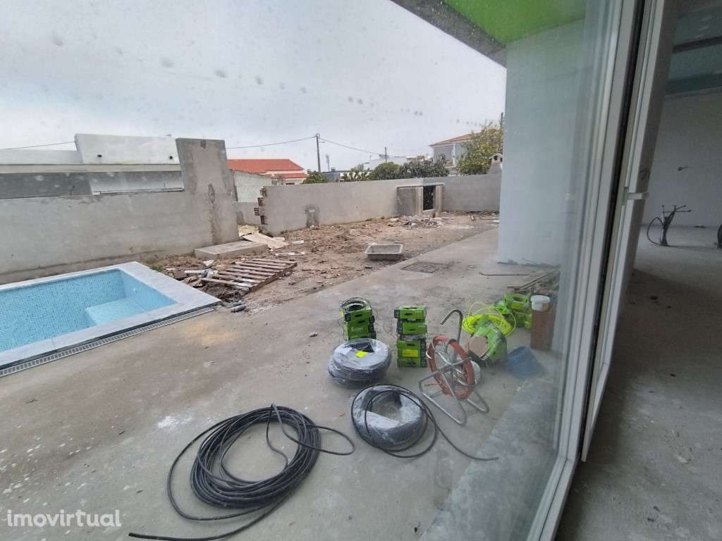 Moradia Isolada T4 com Piscina - Brejos de Azeitão **OFERTA ESCRITU... - Grande imagem: 4/46