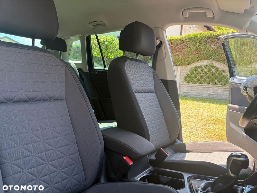 Volkswagen Tiguan - 26