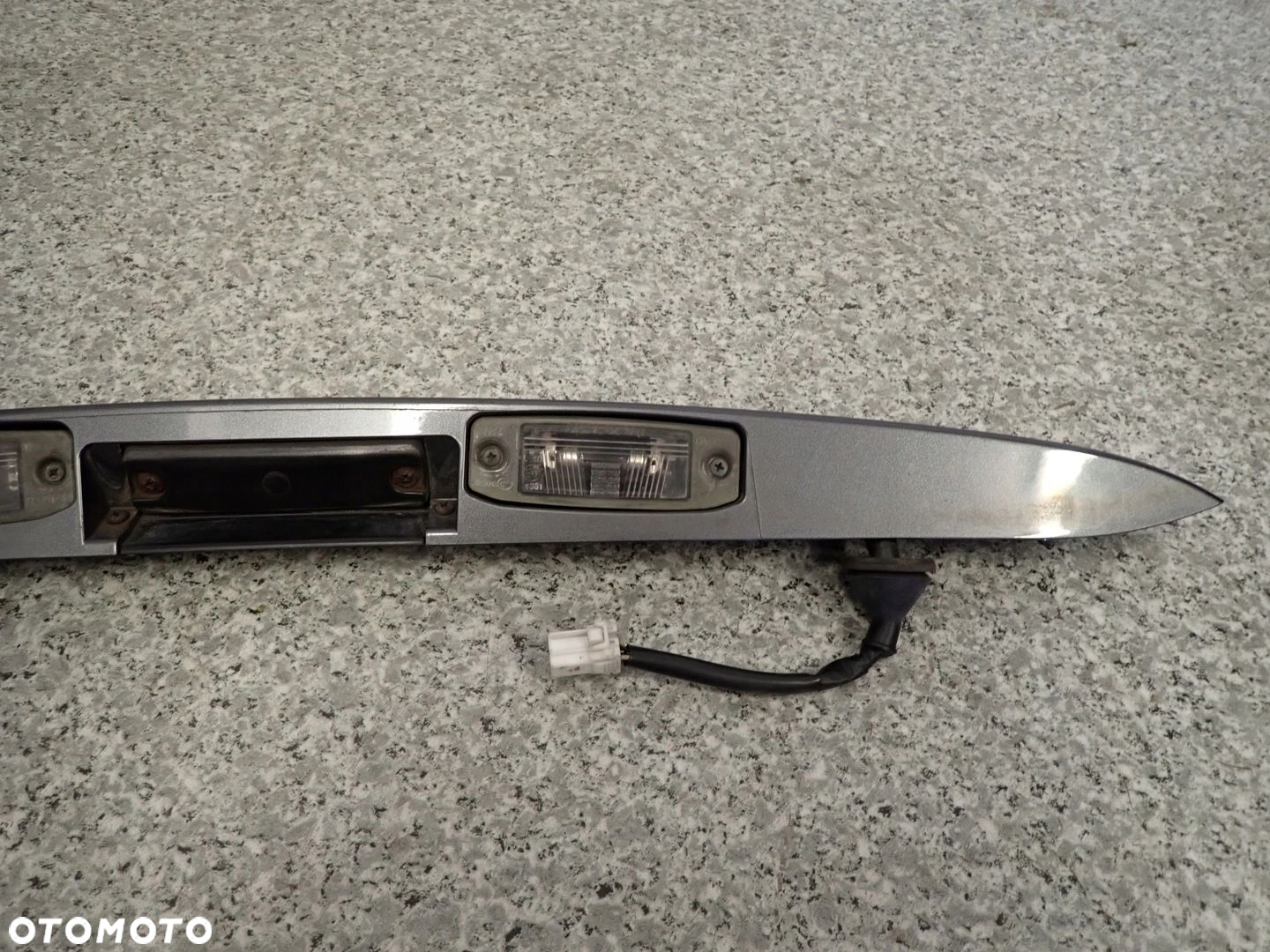 HYUNDAI i30 06- KOMBI LISTWA KLAPY TYLNEJ BLENDA - 7